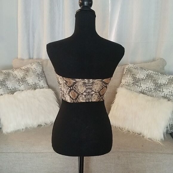 strapless top med  - Picture 3 of 7